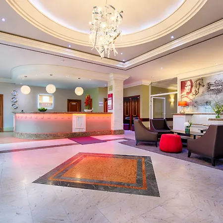 Hotel Leonardo Center