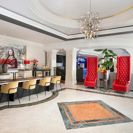 Leonardo Center Hotel