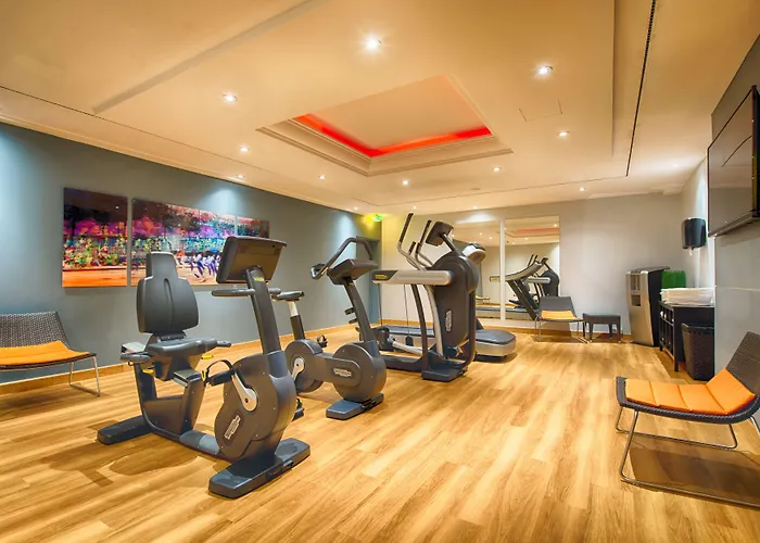 Hotel Leonardo Center