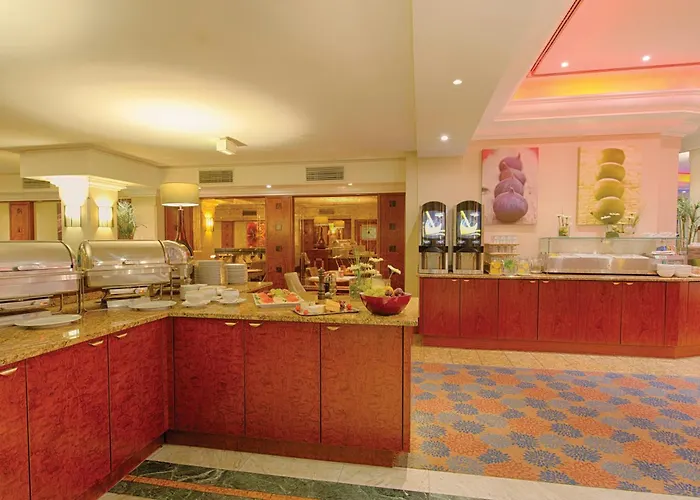 Leonardo Center Hotel