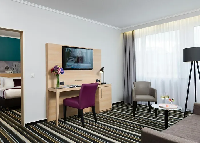 Leonardo Center 4*