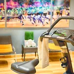 Hotel Leonardo Center 4*