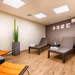 Leonardo Center 4*