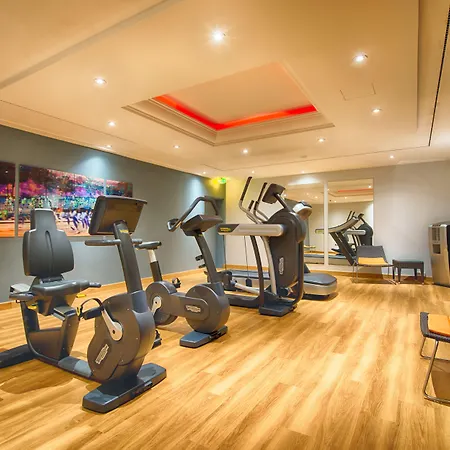 Ξενοδοχείο Leonardo Center