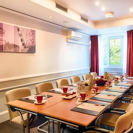 Leonardo Center Ξενοδοχείο 4*