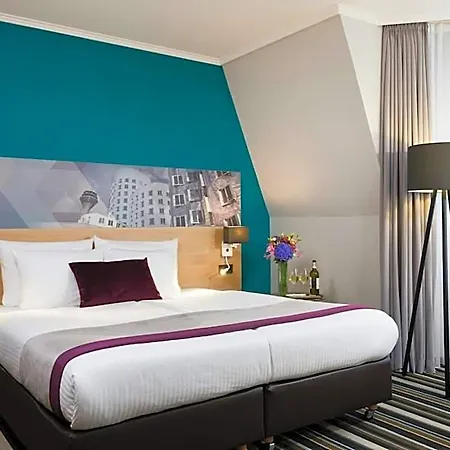 Leonardo Center Hotel 4*