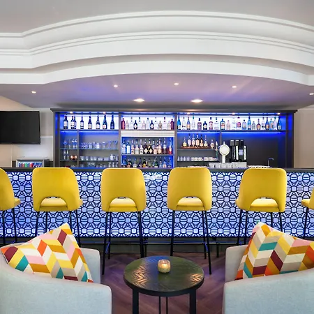 Hotel Leonardo Center 4*