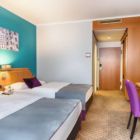 Leonardo Center Hotel