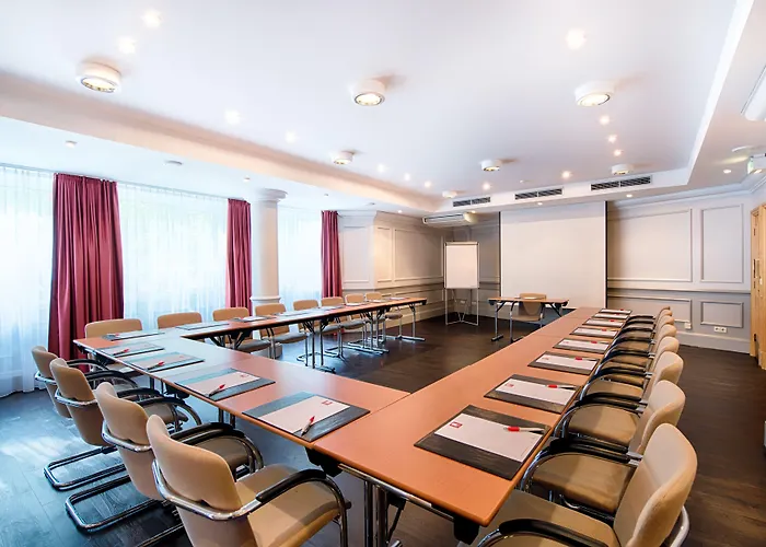 Leonardo Center Hotel