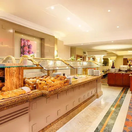 Hotel Leonardo Center 4*