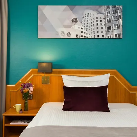 Leonardo Center Hotel 4*