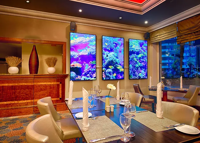 Hotel Leonardo Center 4*