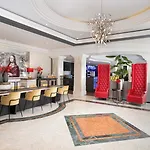 Leonardo Center 4*