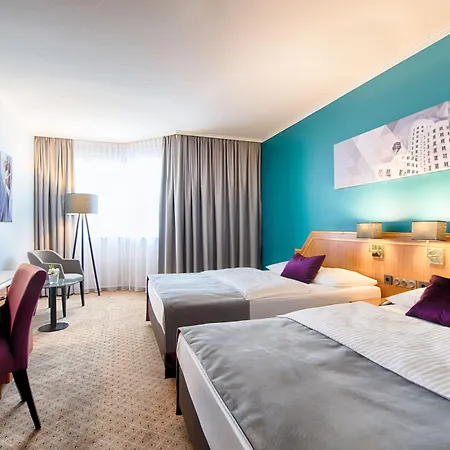 Leonardo Center Hotel 4*