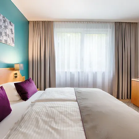 Leonardo Center Hotel 4*